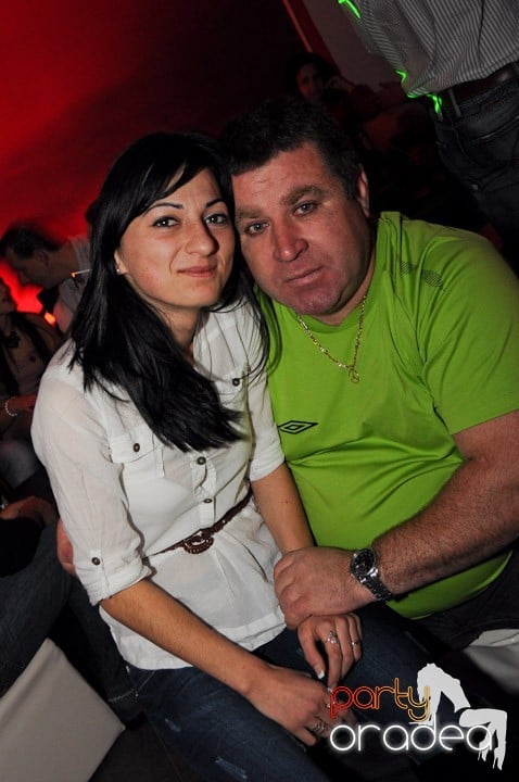 Distracţie în Club Atti's, 