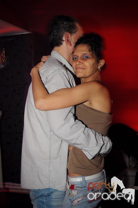 Distracţie în Club Atti's, 