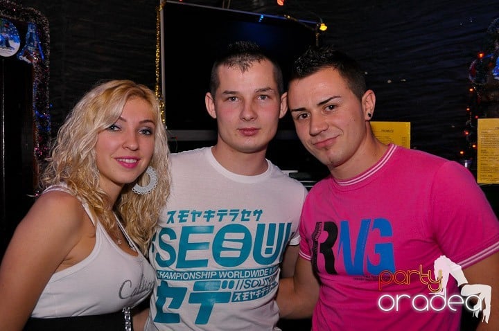 Distracţie în Club Downtown, 