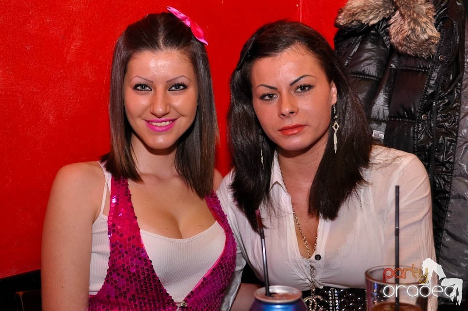 Distracţie în Club Downtown, 