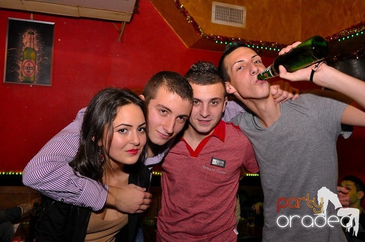 Distracţie în Club Downtown, 