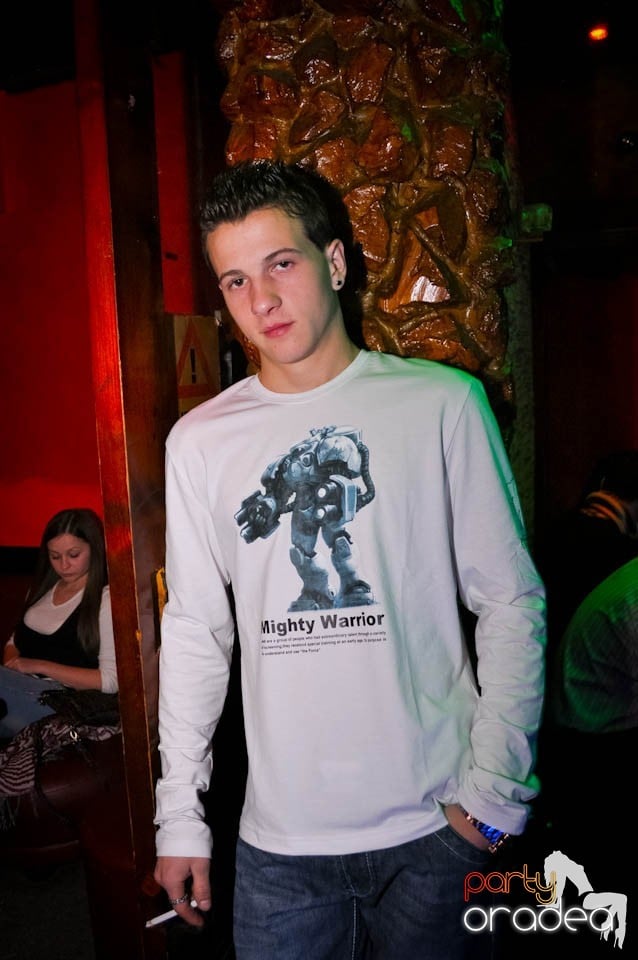 Distracţie în Club Downtown, 