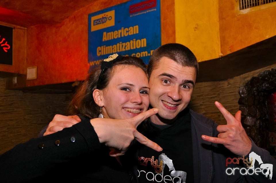 Distracţie în Club Downtown, 