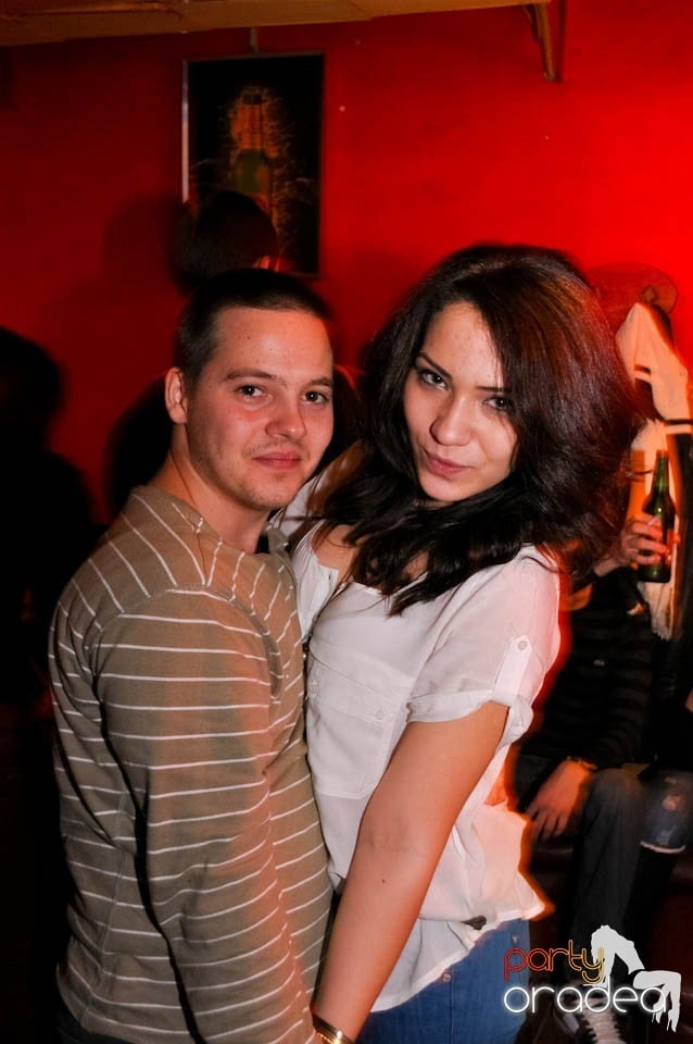 Distracţie în Club Downtown, 