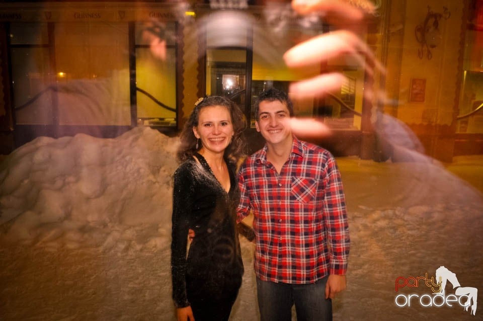 Distracţie în Club Downtown, 