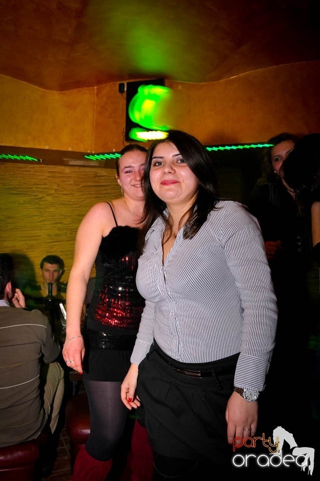 Distracţie în Club Downtown, 