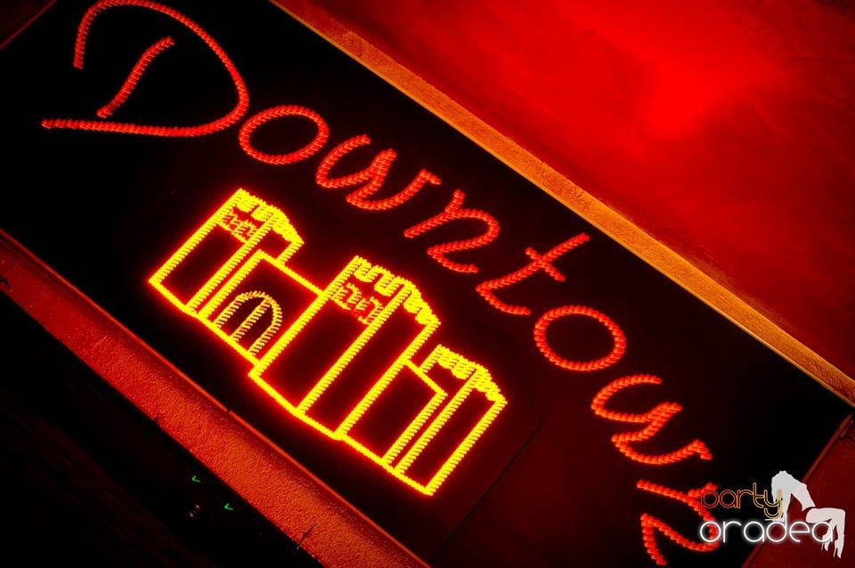 Distracţie în Club Downtown, 