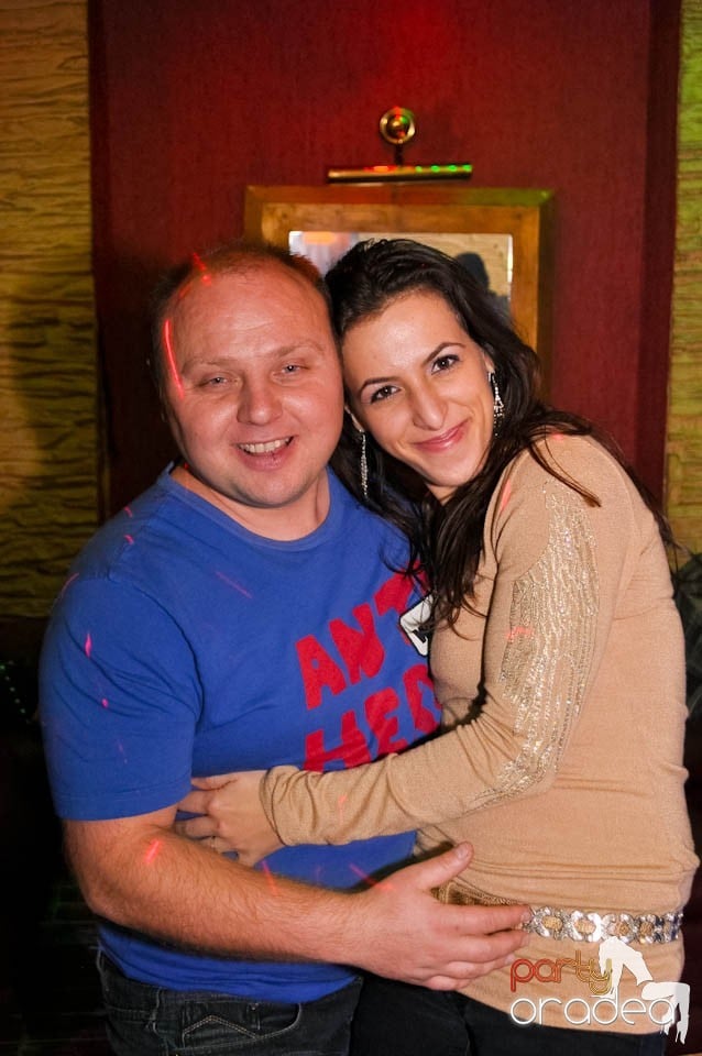 Distracţie în Club Downtown, 