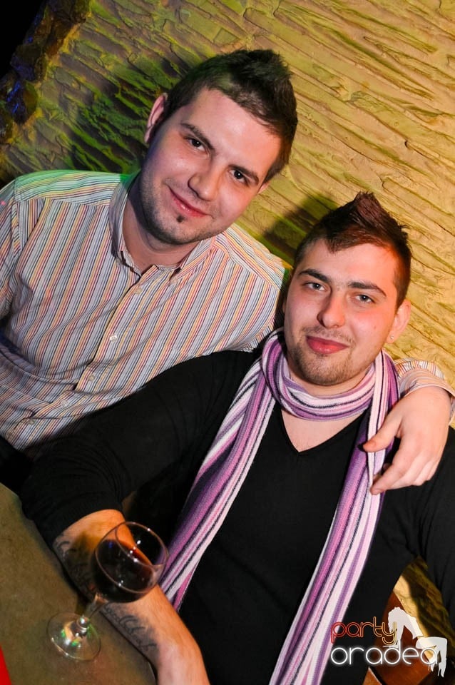 Distracţie în Club Downtown, 