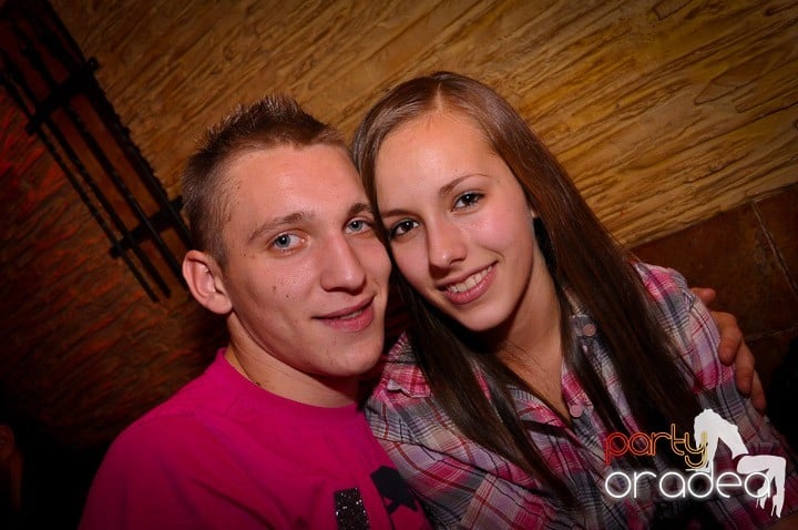 Distracţie în Club Downtown, 