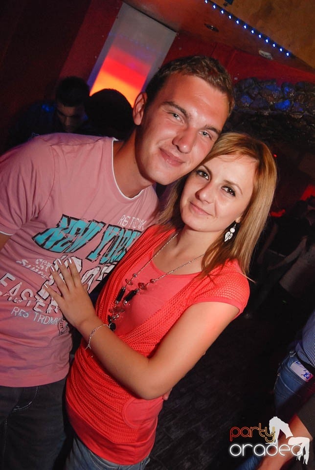 Distracţie în Club Downtown, 