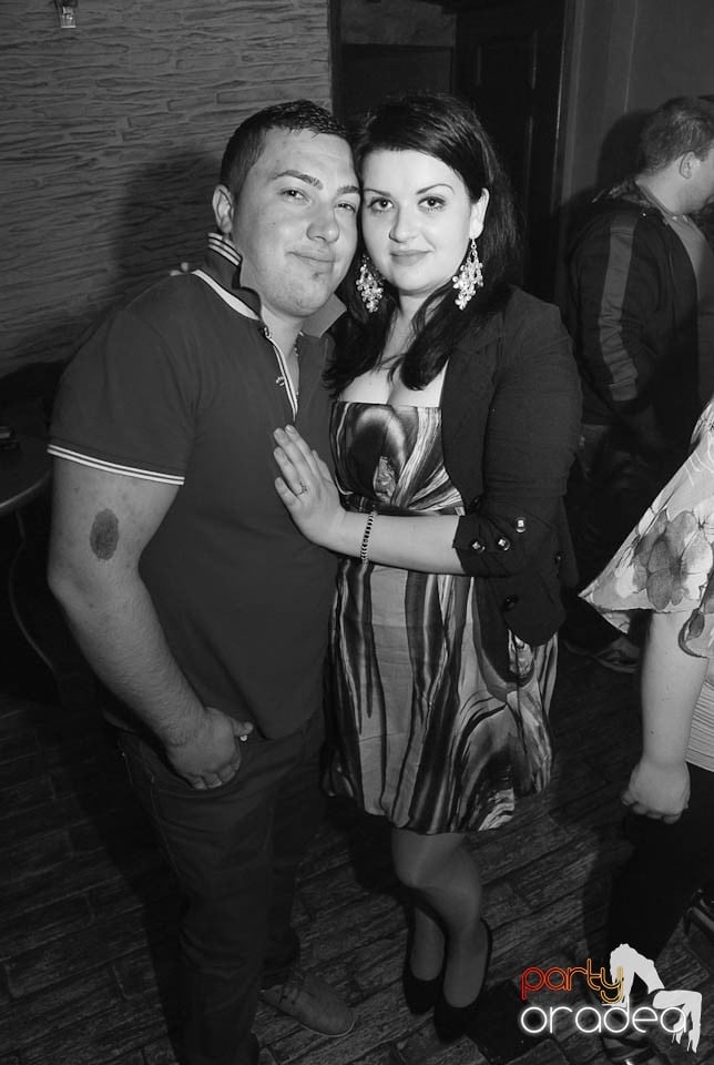 Distracţie în Club Downtown, 