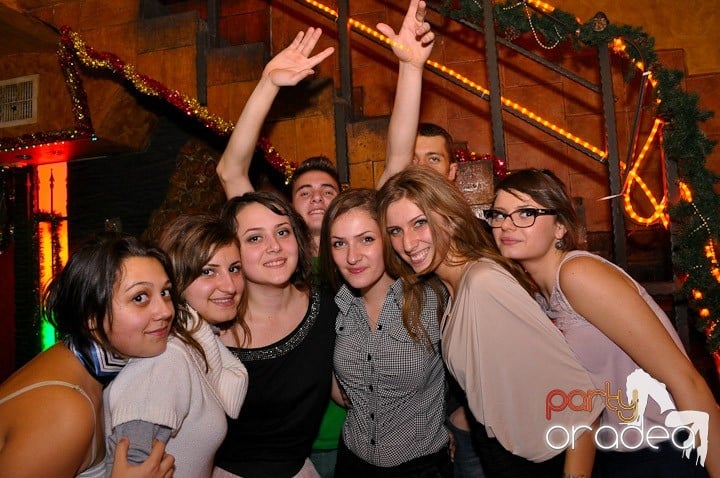 Distracţie în Club Downtown, 