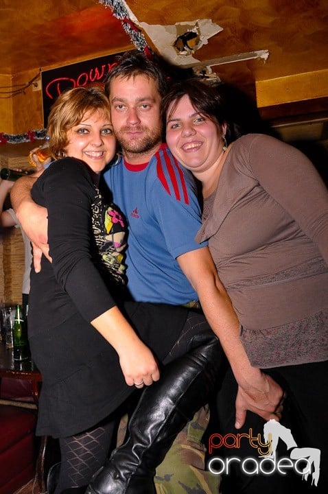 Distracţie în Club Downtown, 