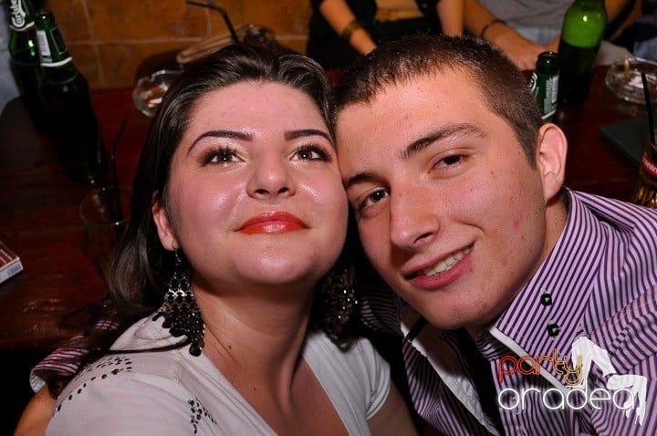 Distracţie în Club Downtown, 