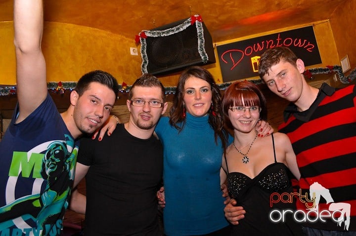 Distracţie în Club Downtown, 