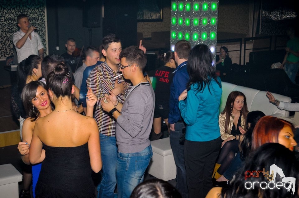 Distracţie în Club Life, 