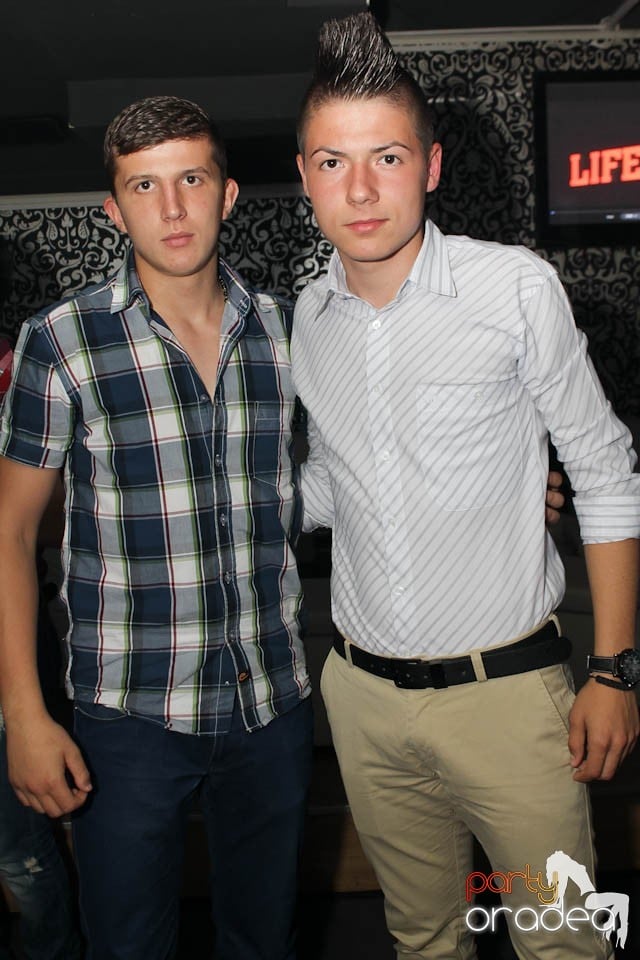 Distracţie în Club Life,