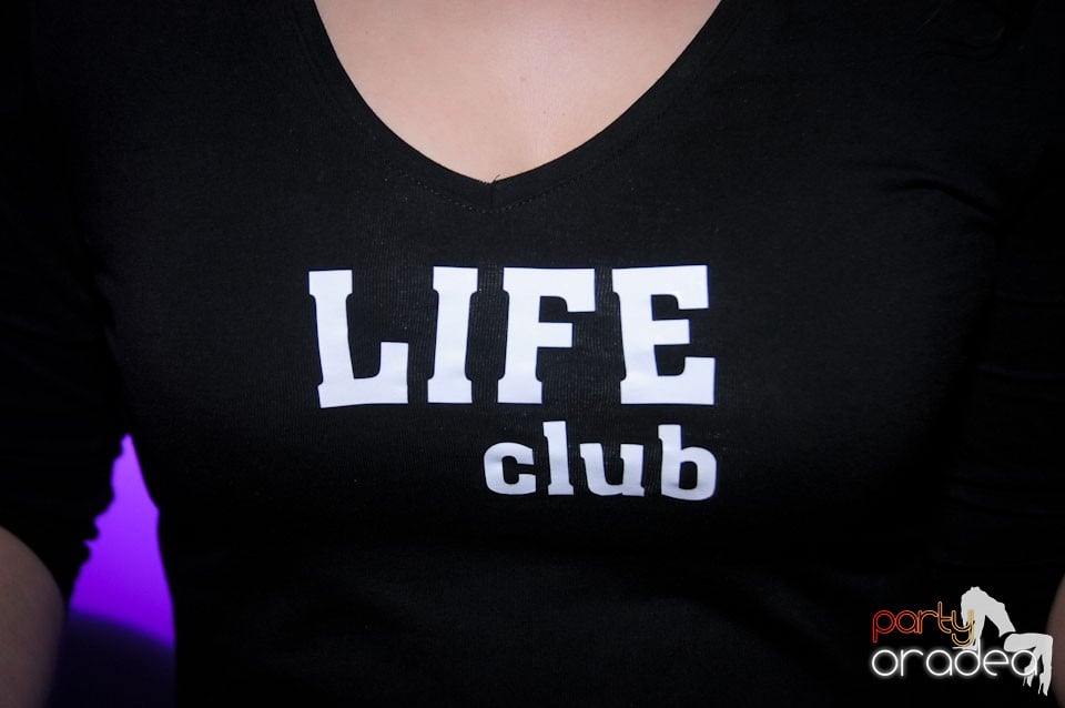Distracţie în Club Life, 