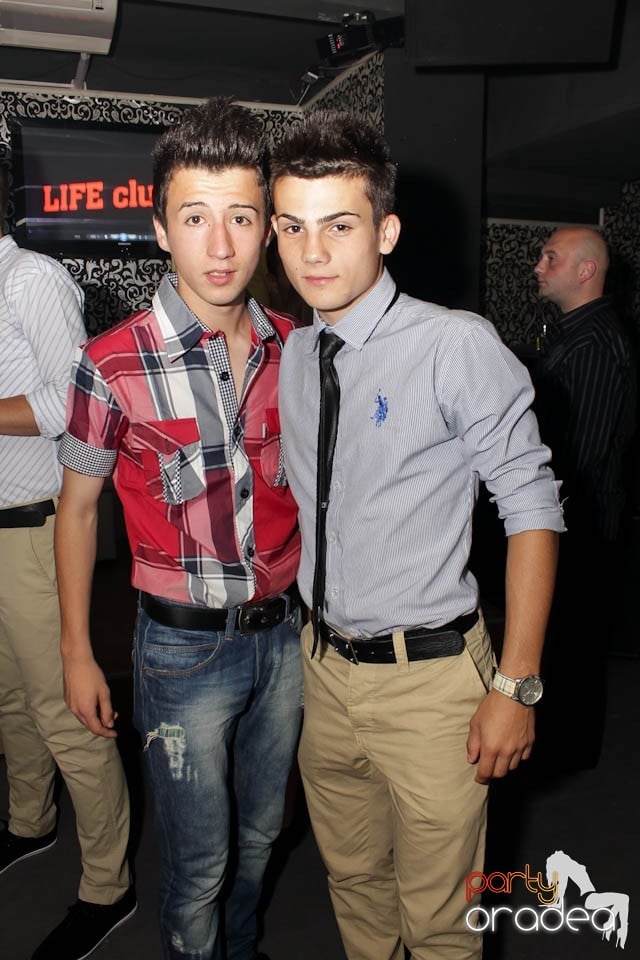 Distracţie în Club Life,
