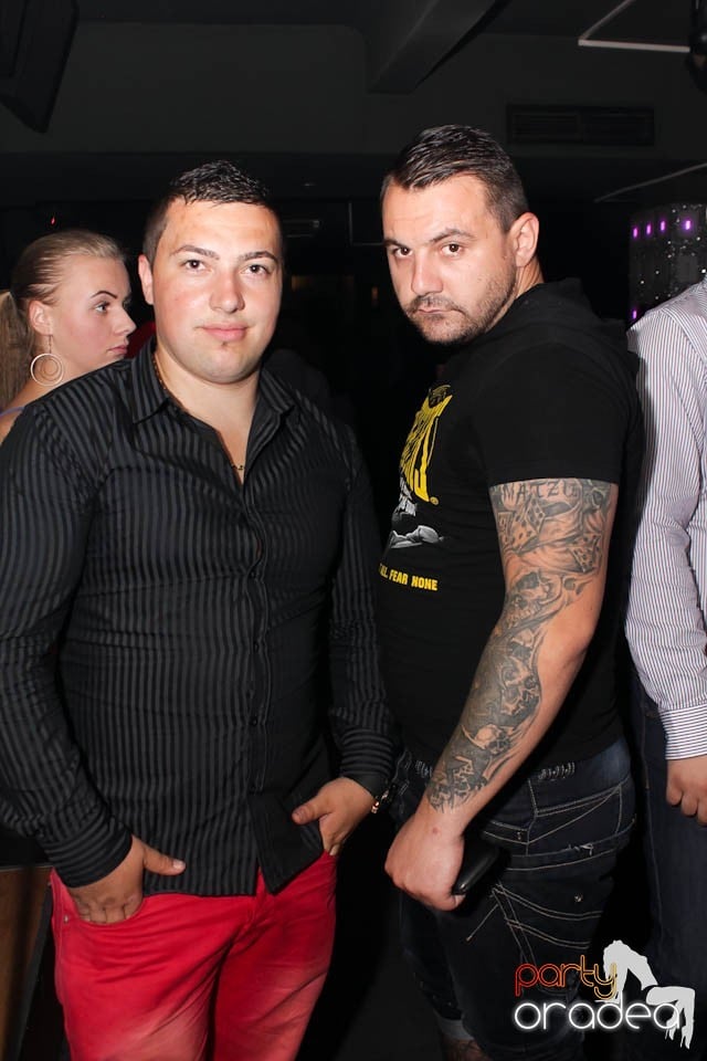 Distracţie în Club Life,
