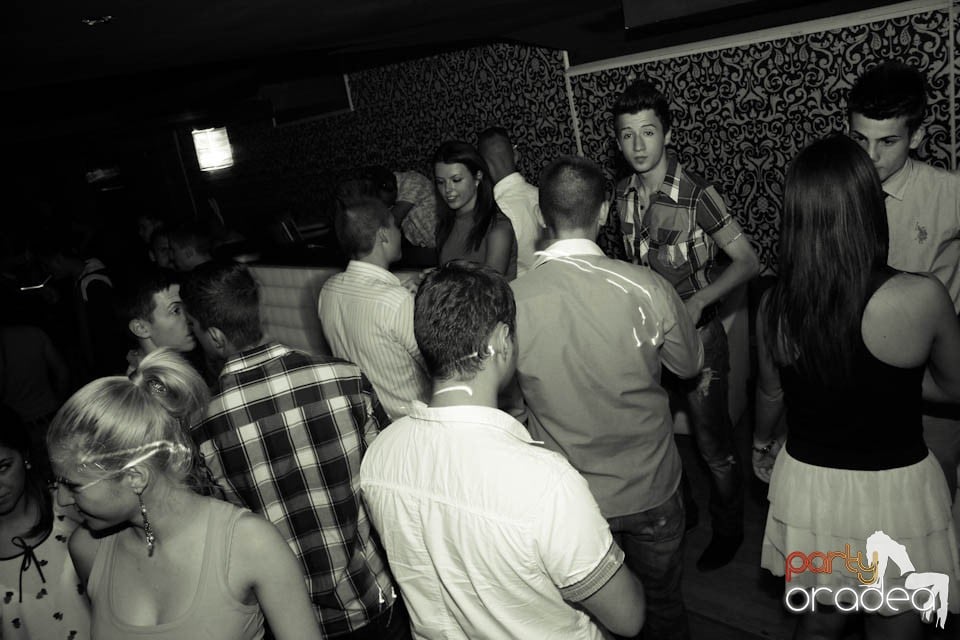 Distracţie în Club Life,