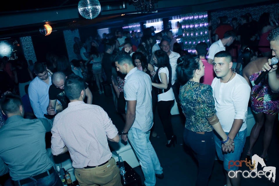 Distracţie în Club Life,