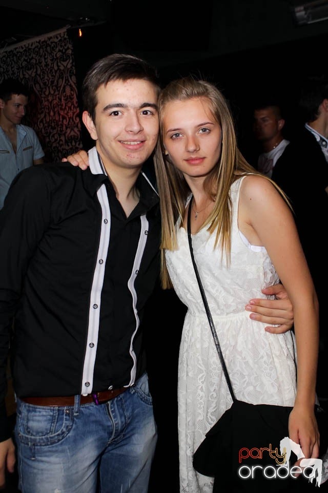 Distracţie în Club Life,