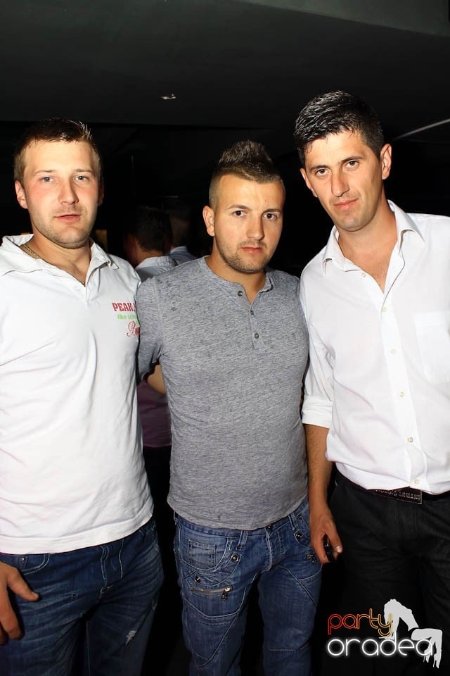 Distracţie în Club Life,