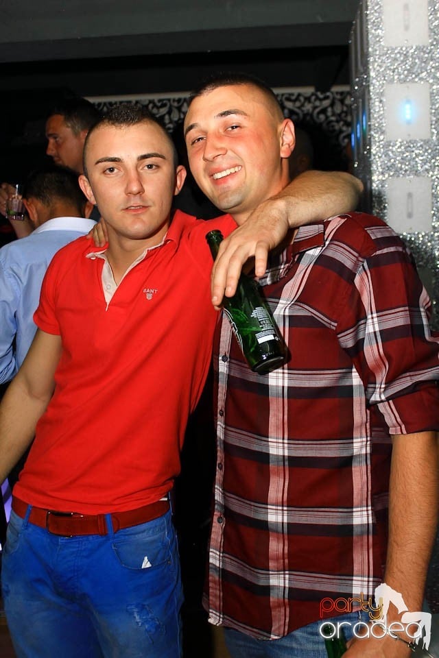 Distracţie în Club Life,