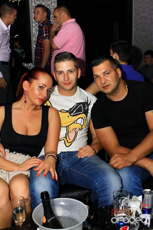 Distracţie în Club Life,