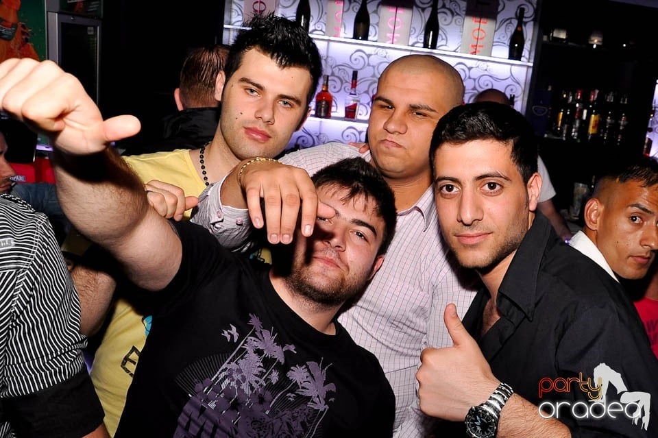 Distracţie în Club Life,