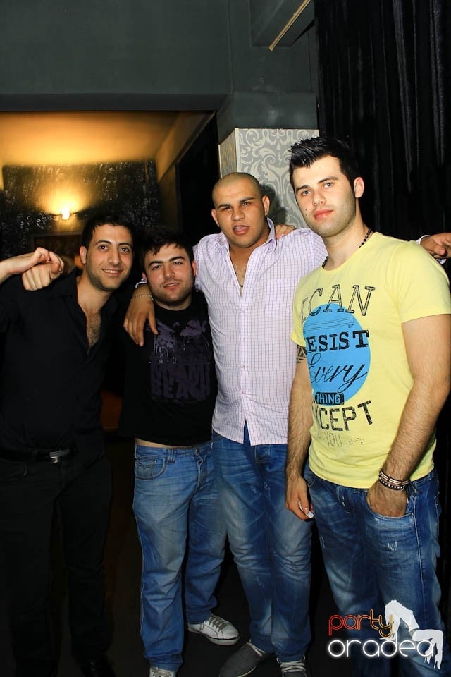 Distracţie în Club Life,