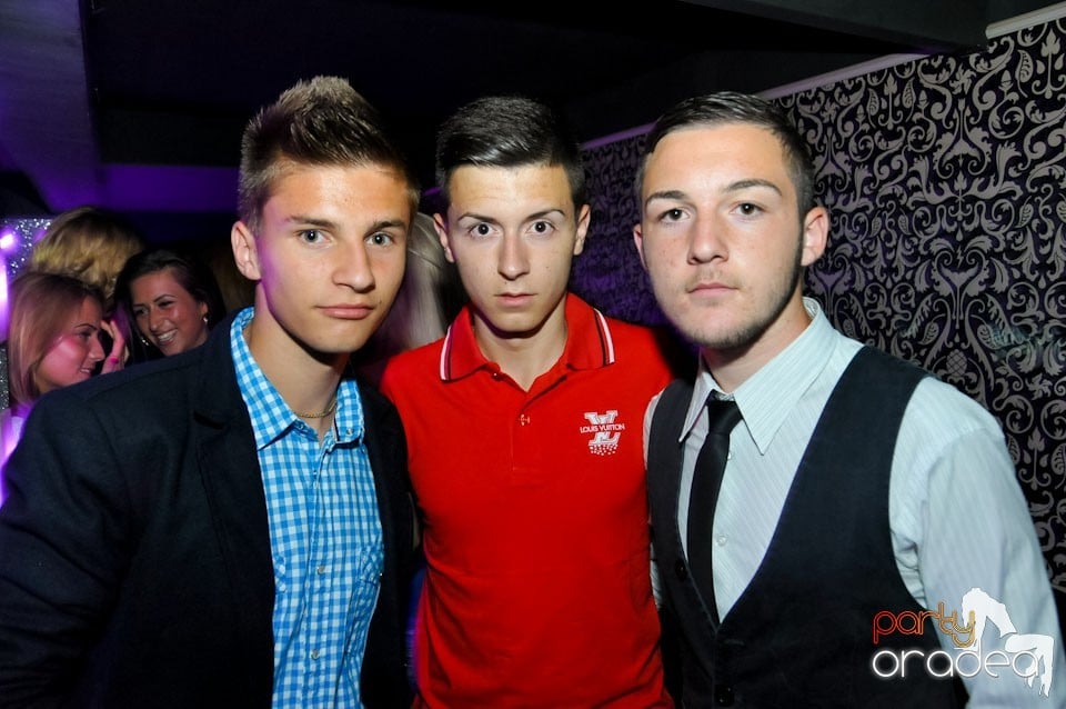 Distracţie în Club Life, 