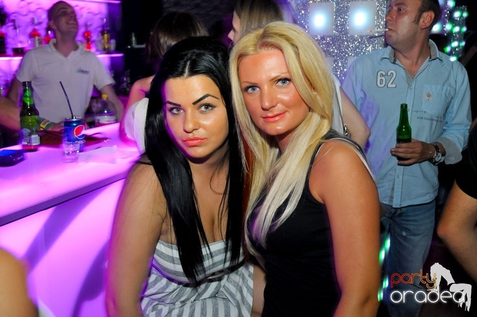 Distracţie în Club Life, 