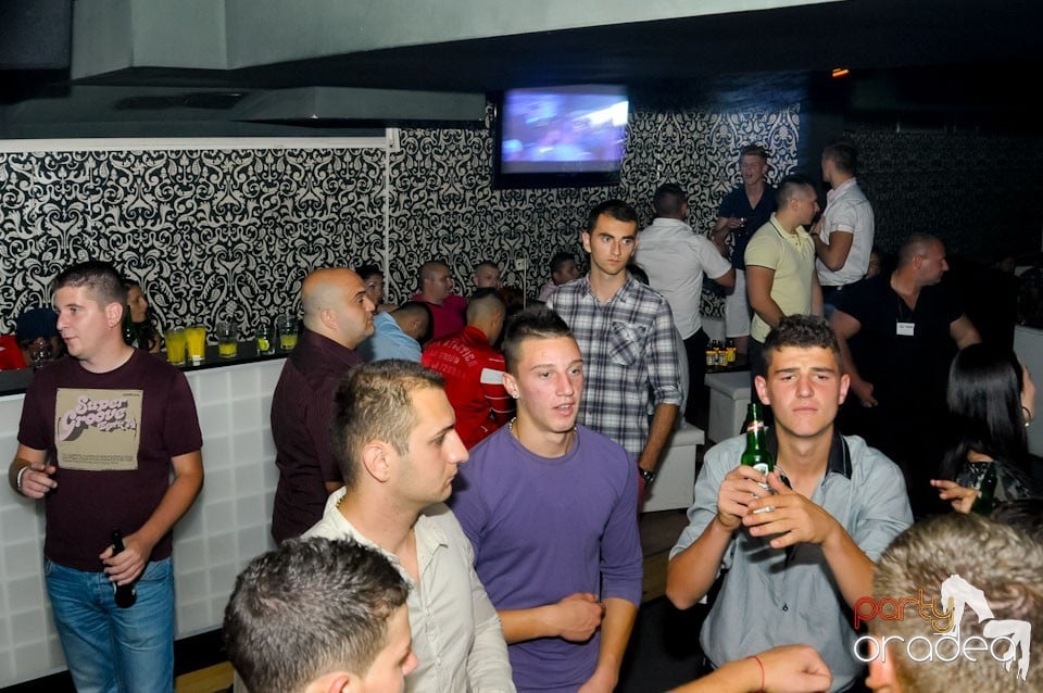 Distracţie în Club Life, 