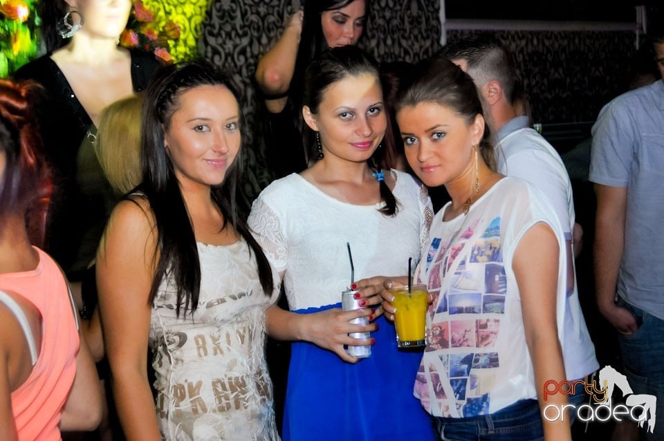 Distracţie în Club Life, 