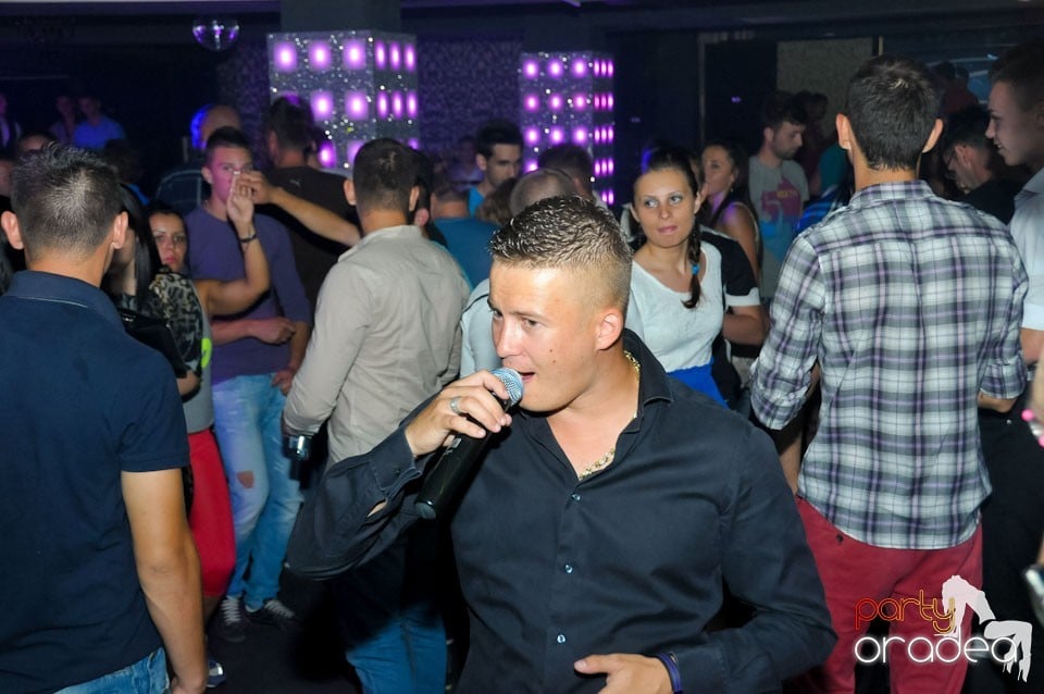 Distracţie în Club Life, 