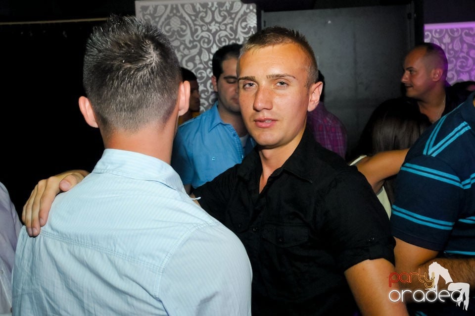 Distracţie în Club Life, 