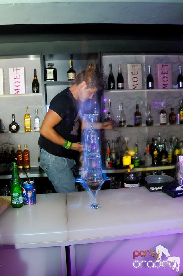 Distracţie în Club Life, 