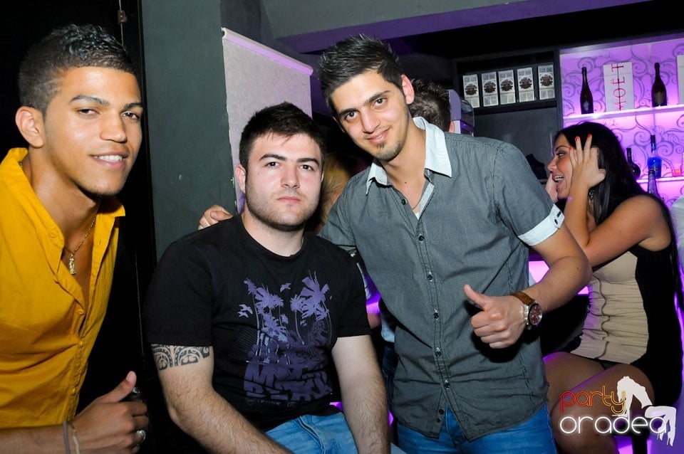 Distracţie în Club Life, 