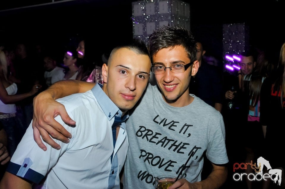 Distracţie în Club Life, 