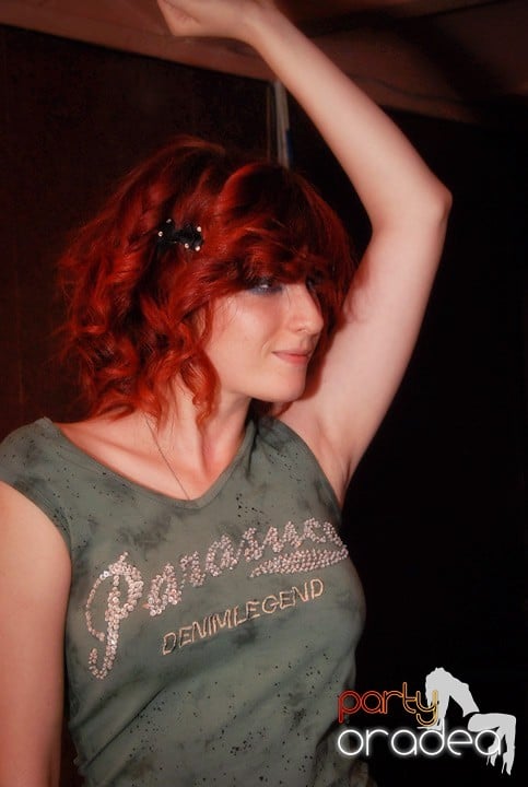 Distracţie în Club Seven, 