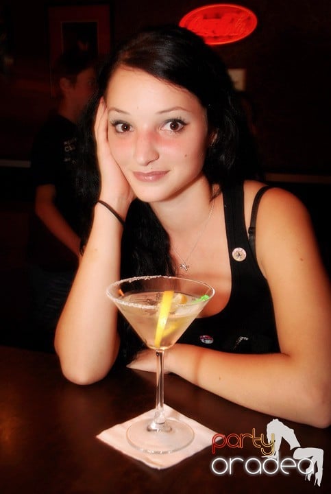 Distracţie în Club Seven, 