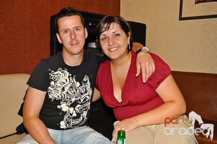 Distracţie în Club Seven, 