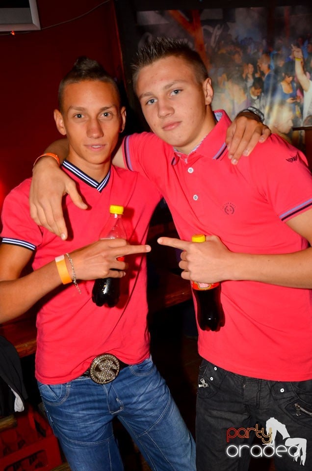 Distracţie în Disco Faház, 