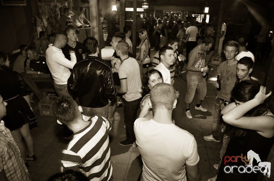 Distracţie în Disco Faház, 