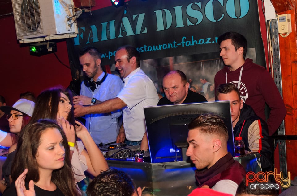 Distracție în Disco Faház, 