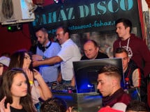 Distracție în Disco Faház