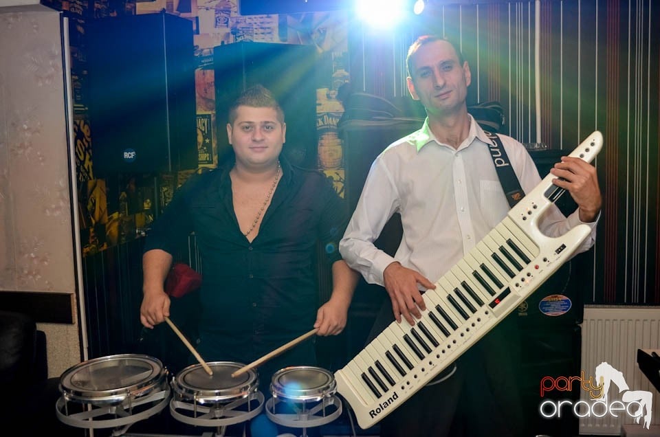 Distracţie în L'amore Caffe Club, 